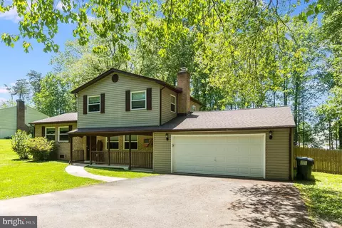 3 Saint Georges Dr, Stafford, VA 22556