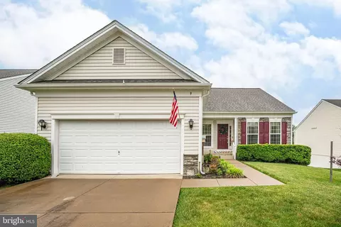 9 Carson Dr, Fredericksburg, VA 22406