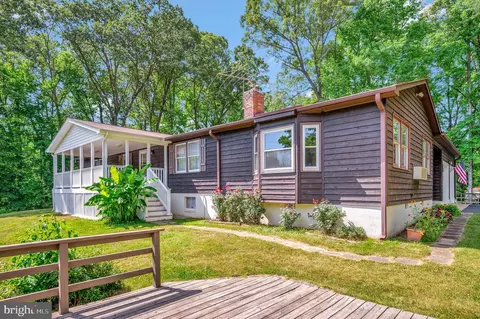 5 Hamn Ln, Stafford, VA 22554