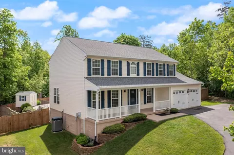 27 Woodleigh Ln, Stafford, VA 22556