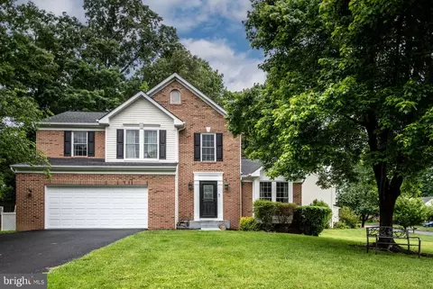 6 Poe Pl, Stafford, VA 22556