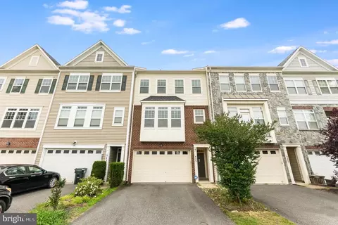 325 Woodstream Blvd, Stafford, VA 22556