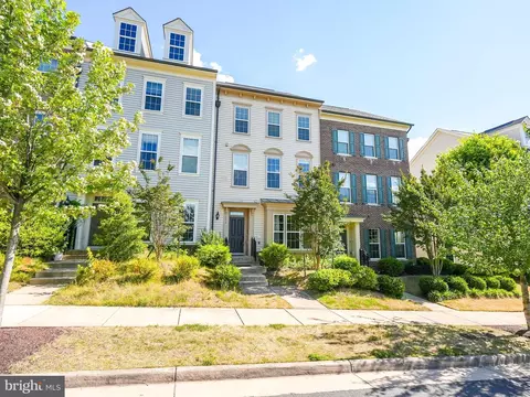 213 Almond Dr, Stafford, VA 22554