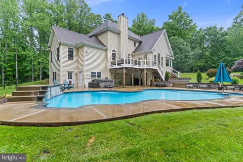30 Finch Ct, Stafford, VA 22556