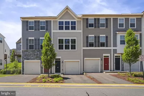 508 Woodstream Cir #15142, Stafford, VA 22556