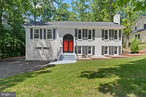 1232 Washington Dr, Stafford, VA 22554