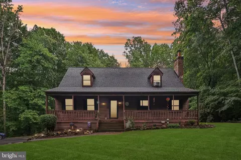 90 Panners Ln, Fredericksburg, VA 22406