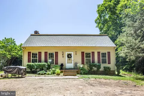 209 Sanford Dr, Fredericksburg, VA 22406