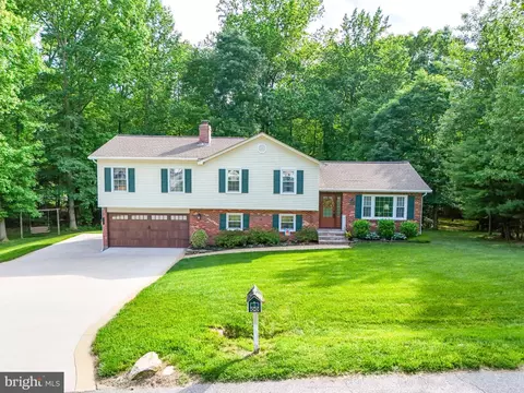 201 Aquia Bay Ave, Stafford, VA 22554