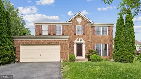 6 Aurelie Dr, Fredericksburg, VA 22406
