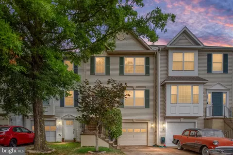 405 Barrows Ct, Fredericksburg, VA 22406