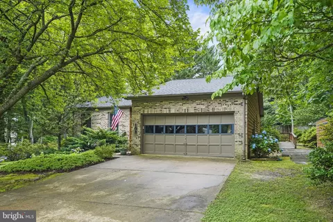102 Glenwood Ave, Stafford, VA 22554