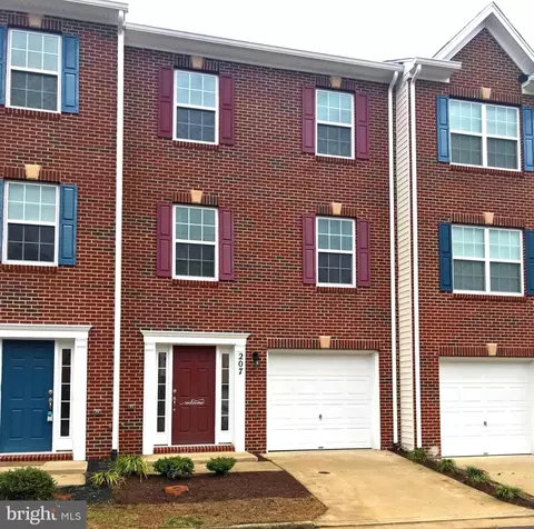 207 Dundee Pl, Fredericksburg, VA 22405