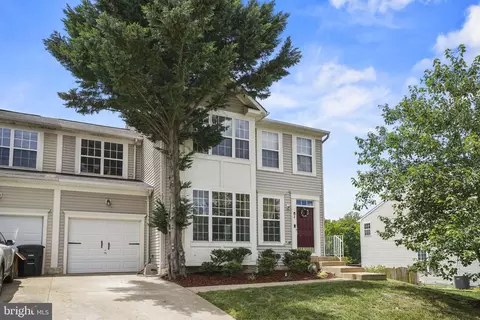 81 Hayes St, Stafford, VA 22556