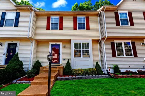 1310 Kings Crest Dr, Stafford, VA 22554