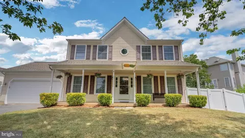 8 N Jenny Lynn Rd, Fredericksburg, VA 22405