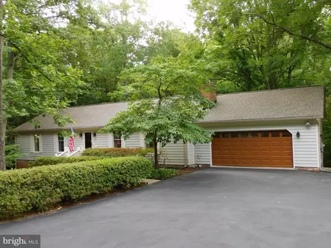 134 Hamlin Dr, Fredericksburg, VA 22405