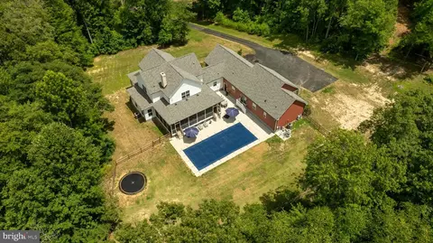 194 Ruby Glen Ln, Fredericksburg, VA 22405