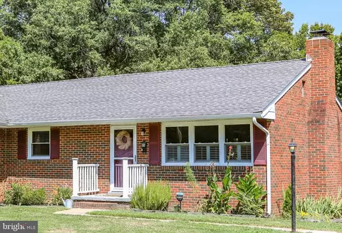 15 Marshall Pl, Fredericksburg, VA 22405