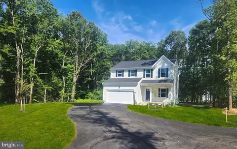 173 Little Whim Rd, Fredericksburg, VA 22405