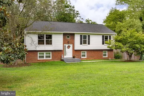 14 Bryant Blvd, Stafford, VA 22556