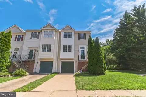 400 Park Cove Dr, Stafford, VA 22554