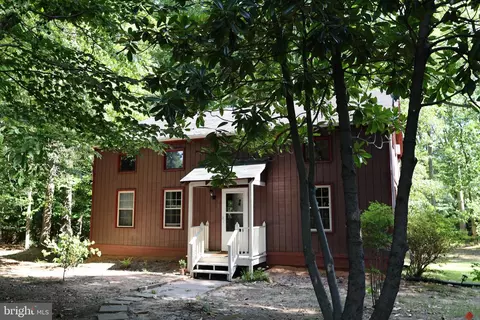 360 Wood Landing Rd, Fredericksburg, VA 22405