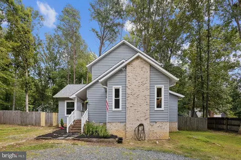 6 Hamlin Dr, Fredericksburg, VA 22405
