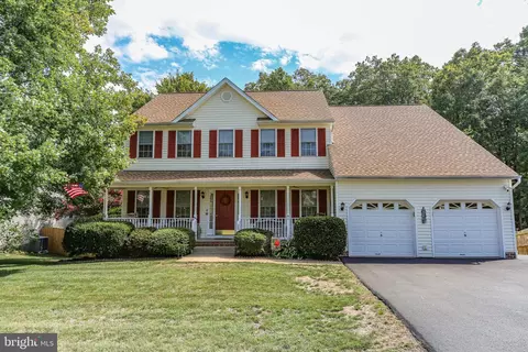 26 Fresh Water Dr, Fredericksburg, VA 22405