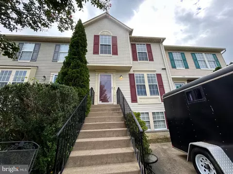 102 Sedgwick Ct, Stafford, VA 22554