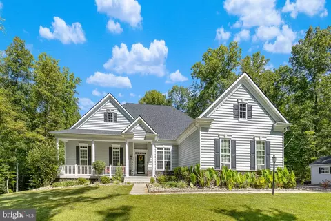108 Sweet William Dr, Stafford, VA 22554