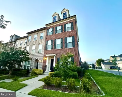 200 Freesia Ln, Stafford, VA 22554