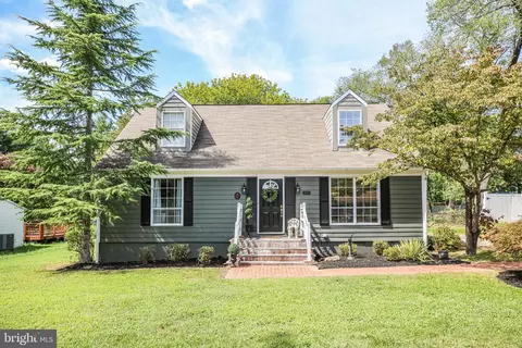 903 Eastern View Dr, Fredericksburg, VA 22405