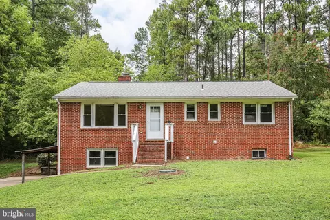365 Belle Plains Rd, Fredericksburg, VA 22405