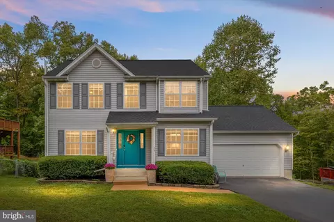 73 Cherry Laurel Dr, Fredericksburg, VA 22405