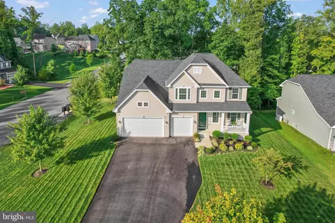 1 Knob Creek Ct, Stafford, VA 22556