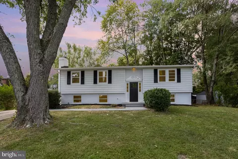 108 Oakridge Dr, Stafford, VA 22556