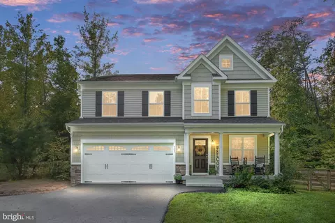 121 Wood Landing Rd, Fredericksburg, VA 22405