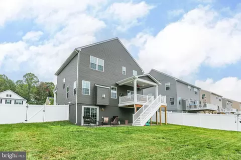 529 Rivers Edge Dr, Fredericksburg, VA 22405