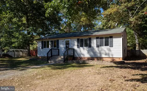 4 Breezy Hill Dr, Stafford, VA 22556