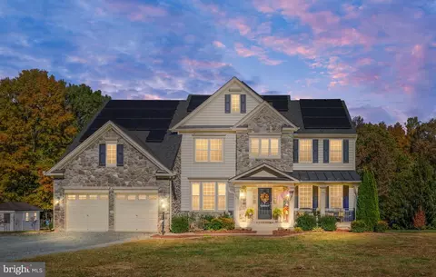 211 Mccarty Rd, Fredericksburg, VA 22405
