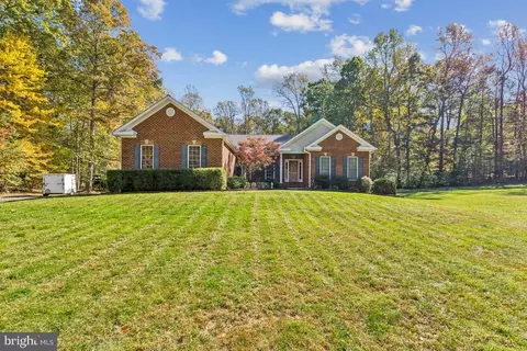 152 Cherry Hill Dr, Stafford, VA 22556