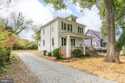 106 Madison Ave, Fredericksburg, VA 22405