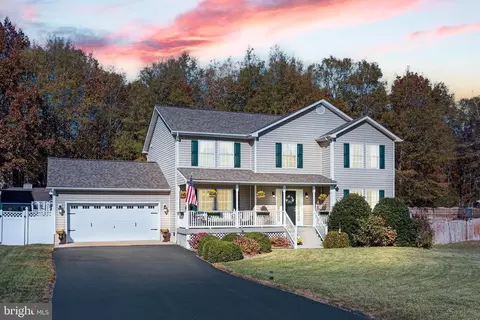 33 Pribble Ln, Fredericksburg, VA 22405