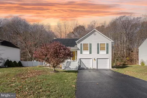 43 Clark Ln, Stafford, VA 22554