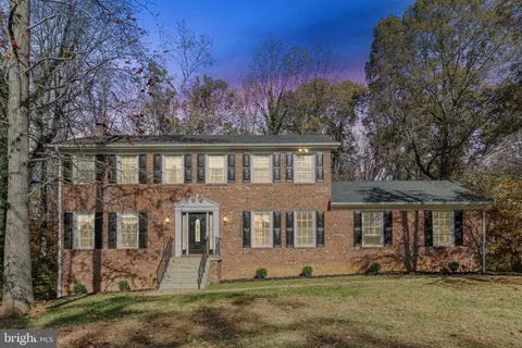 3 Falcon Ct, Stafford, VA 22554