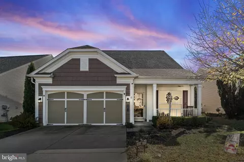 6 Whaleback Ln, Fredericksburg, VA 22406