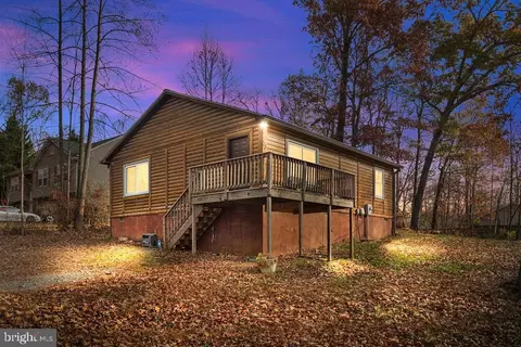 45 Hidden Lake Dr, Stafford, VA 22556
