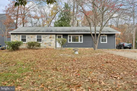 941 Ficklen Rd, Fredericksburg, VA 22405