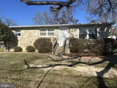 25 Virginia Ave, Falmouth, VA 22405